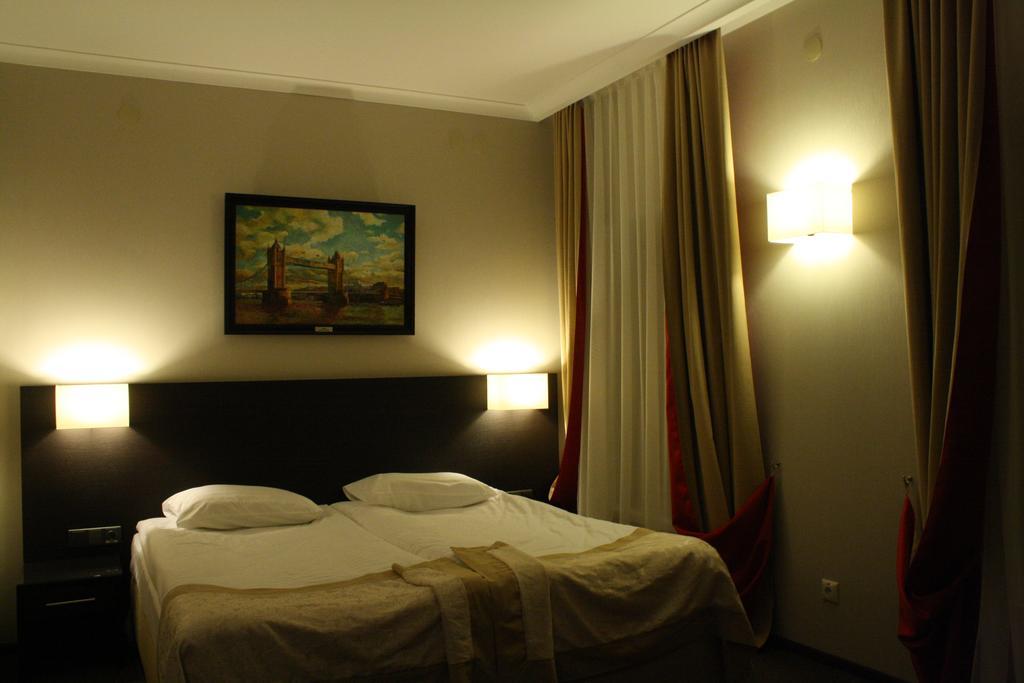 Optima Collection Kharkiv Hotel Esterno foto