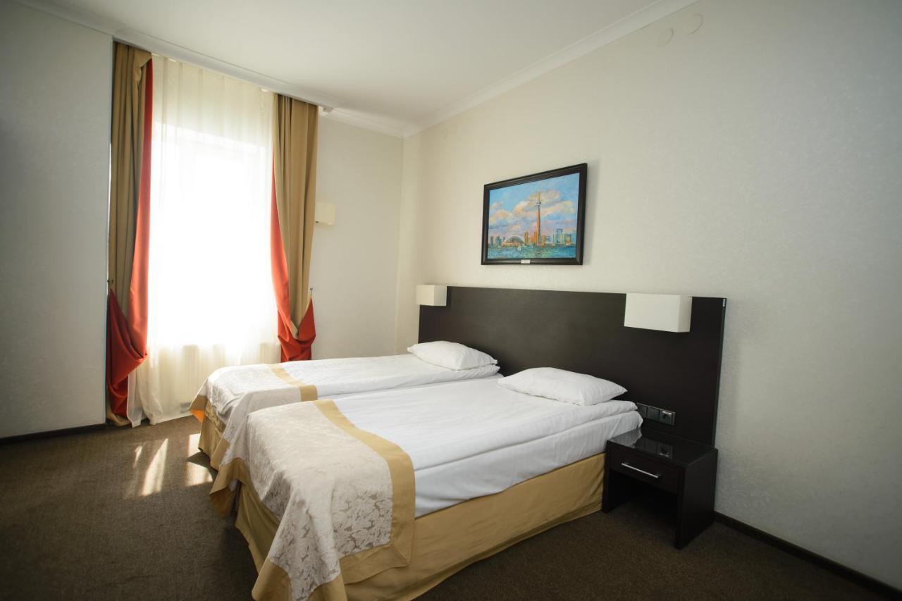 Optima Collection Kharkiv Hotel Esterno foto