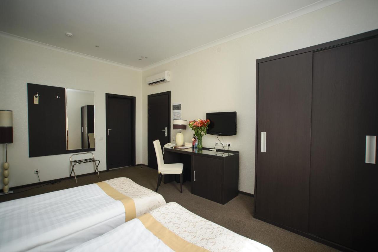 Optima Collection Kharkiv Hotel Esterno foto